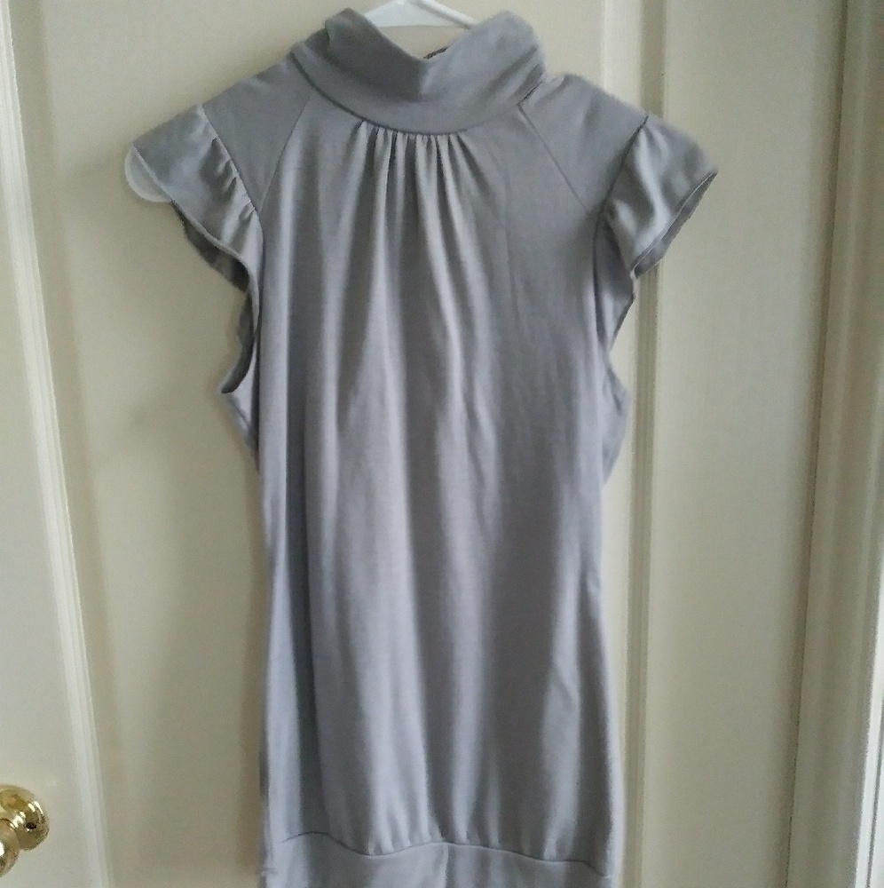 Gray Ruffle Sleeve Top
